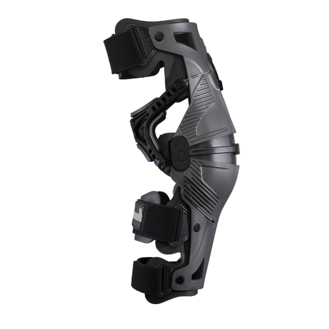 MOBIUS X8 KNEE STORM MOTOCROSS KNEE BRACE WITH CCRS TECHNOLOGY MOTORCYCLE PROTECTORS